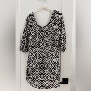 In9 Black and White Patterned Dress